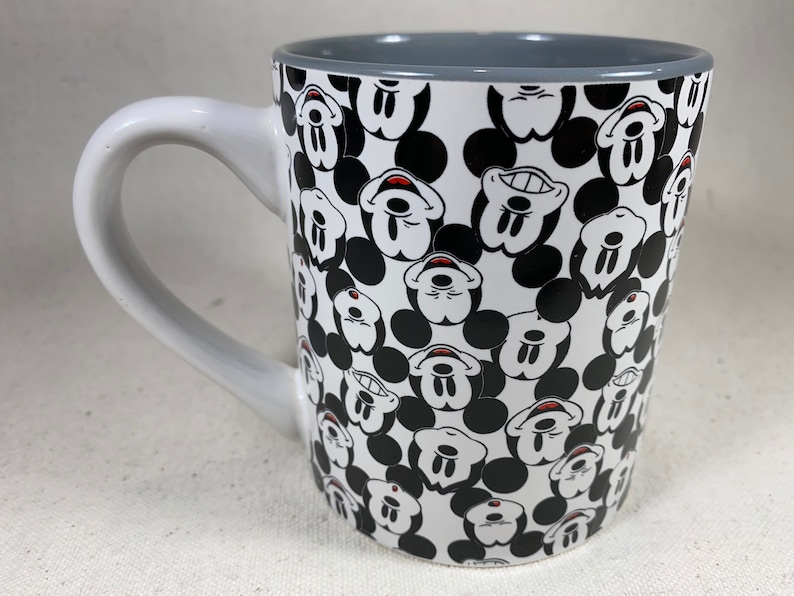 Silver Buffalo Mickey Mouse Coffee Mug - Thumbnail 2