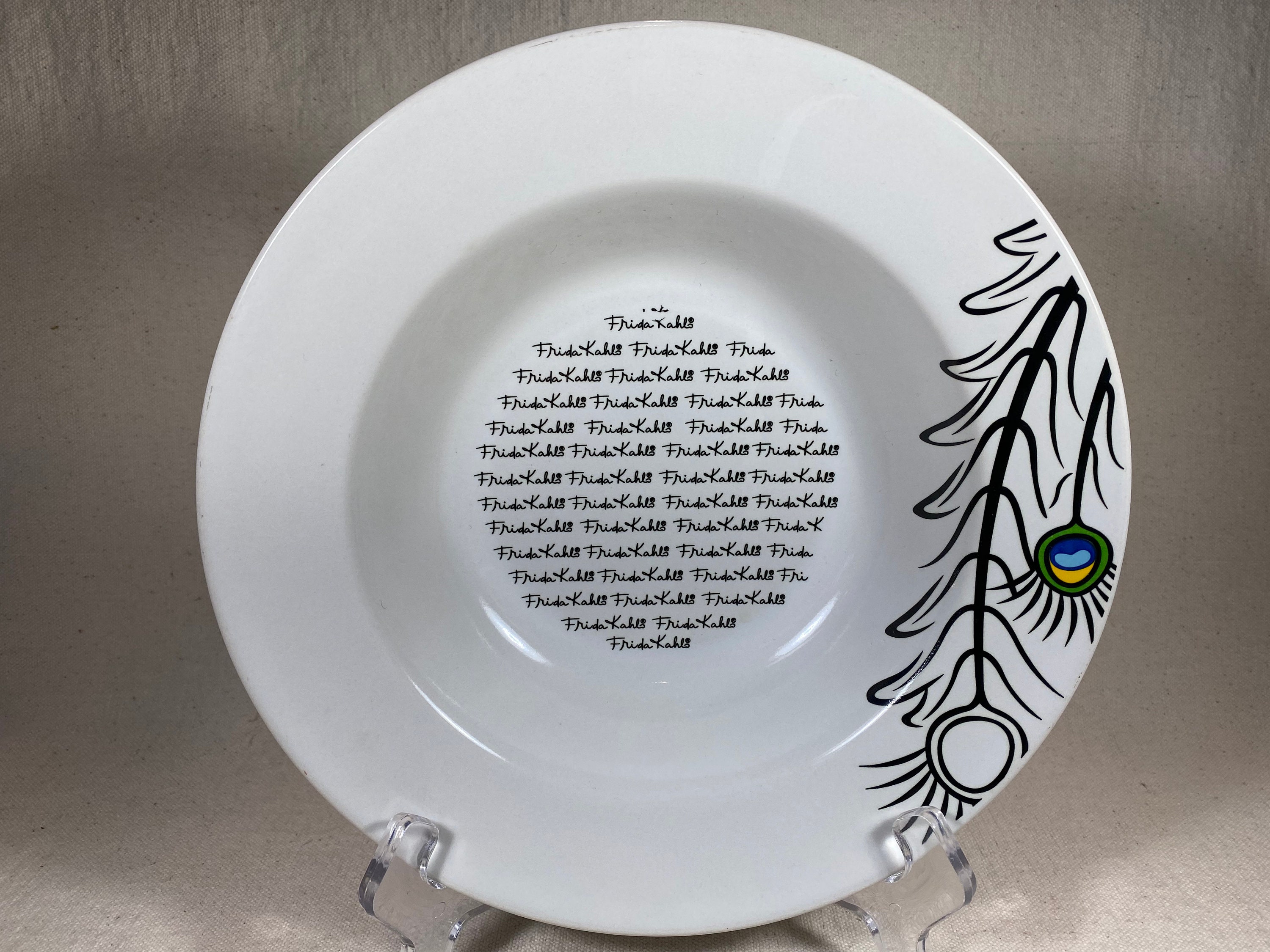 Vintage Frida Kahlo Peacock Feather Ceramic Rim Soup Bowl por Santa Anita Mexico Artista Feminista Patron de firma Etsy Espana