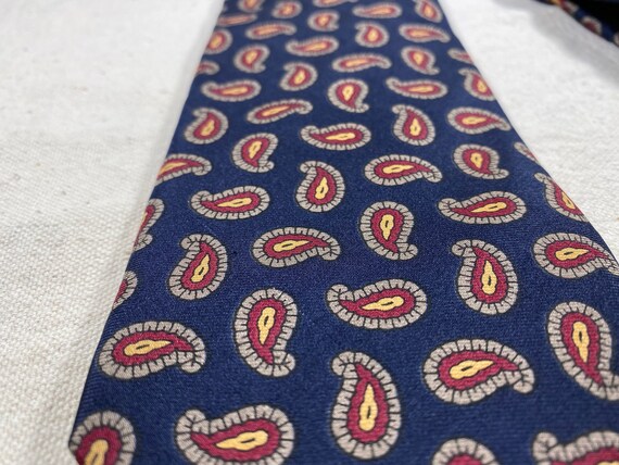 Vintage Land’s End Direct Merchants Necktie Red P… - image 1