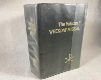 Vintage Vatican II Weekly Missal Official Prayers Spiritual Growth | Daughters of Saint Paul Catholic Christian Religious Book 1975
