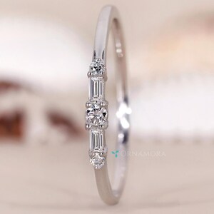Minimalist Five Stone Lab Grown Diamond Wedding Band - Round And Straight Baguette Cut Diamonds - Handmade Jewelry for Her