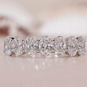 Women's White Gold Wedding Band - Chic Oval Eternity in Seven Stone Diamond Ring Design