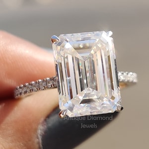 emerald cut moissanite ring