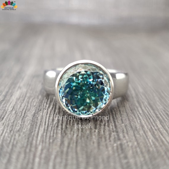 Statement moissanite sale