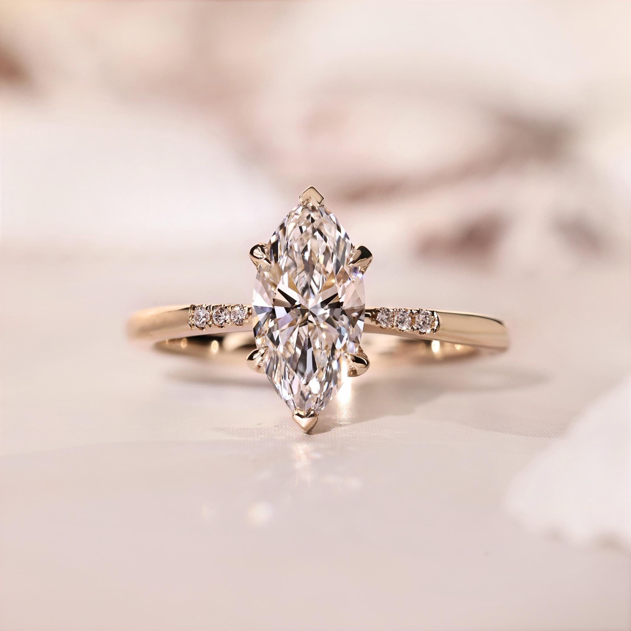 Elegant Marquise Diamond Ring in Yellow Gold to Carat Lab