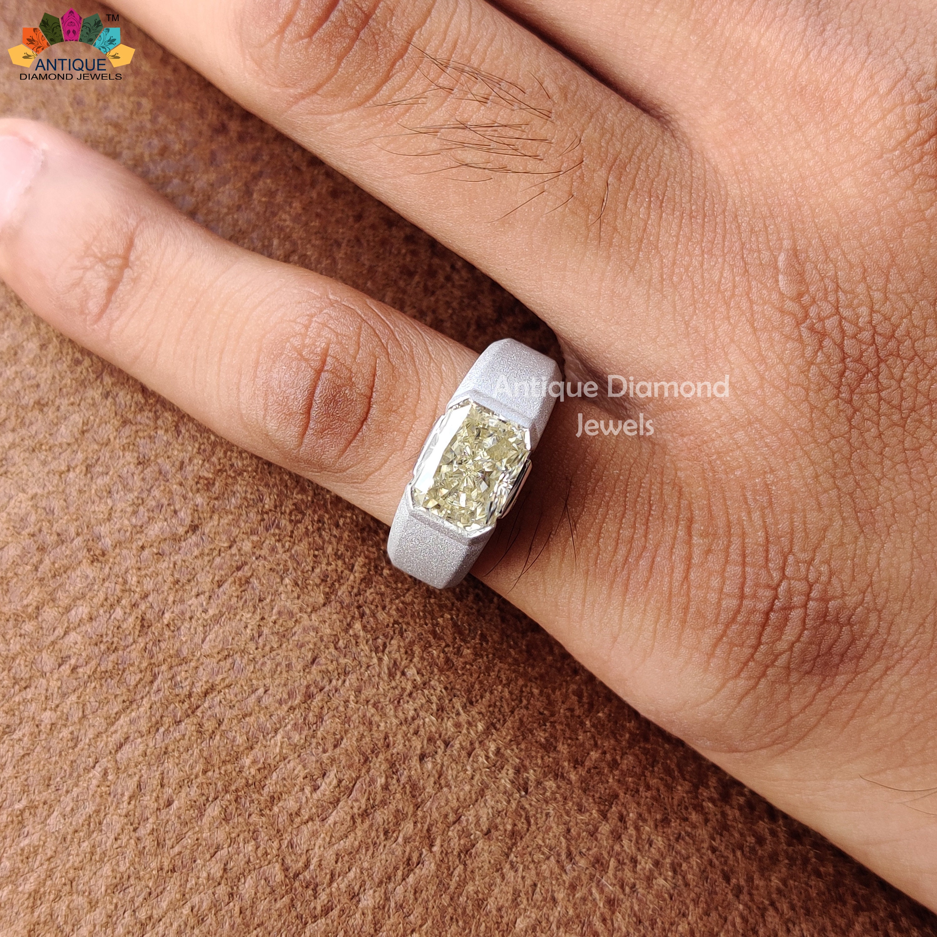1 Gram Gold Forming Yellow Ring With Diamond Antique Design Ring For Men -  Style A985 at Rs 2750.00 | Rajkot| ID: 2849098182362