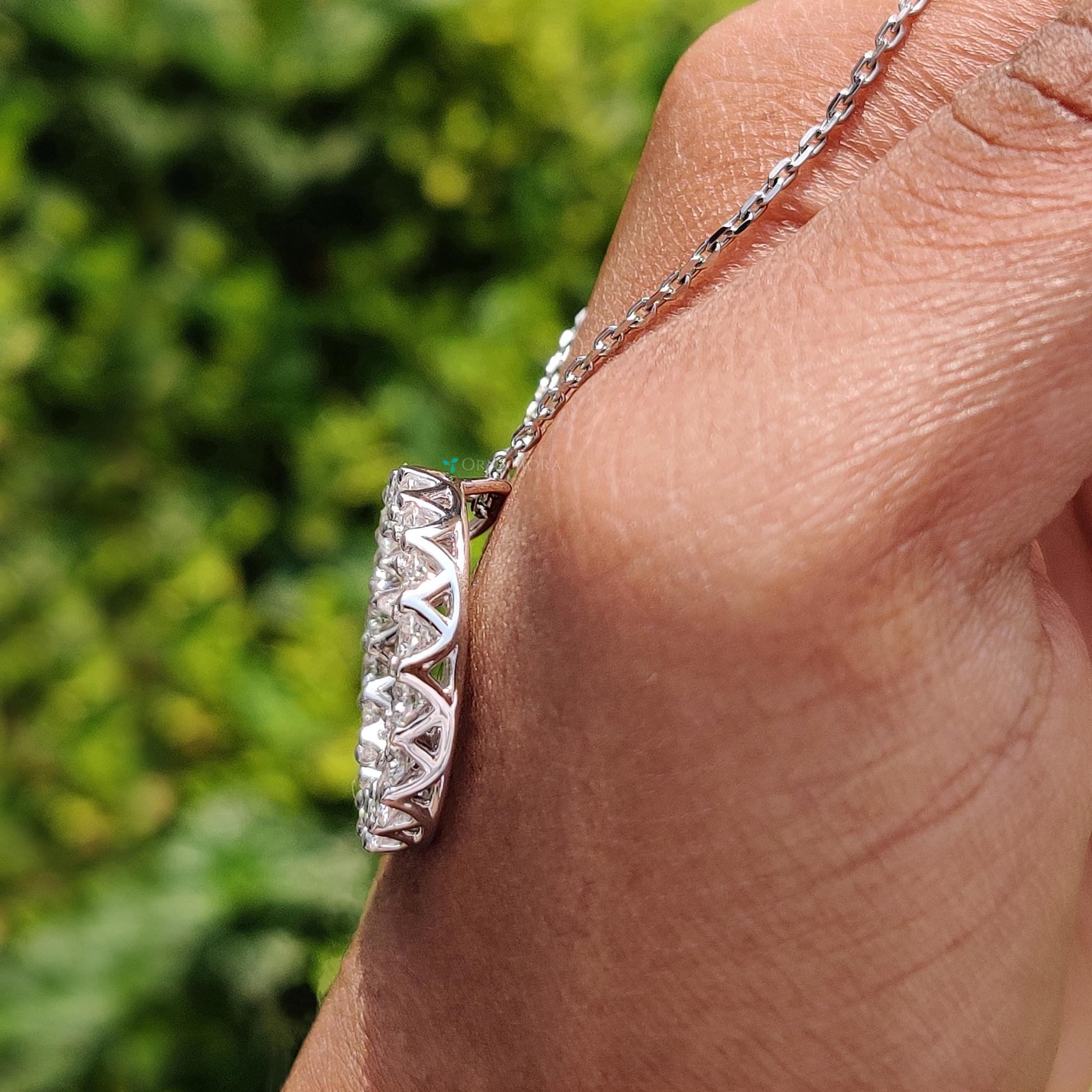 Ciondolo Ape Con Moissanite 3 Carati &ndash; Oro Giallo 14K Su Argento 925 &ndash; Personalizzabile