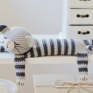 Easy Sleepy Cat Crochet Pattern / Striped Amigurumi Cat Tutorial PDF image 9