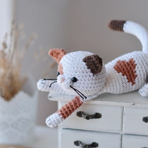 Crochet Calico Cat Pattern, Amigurumi Spotted Kitten Tutorial PDF image 9