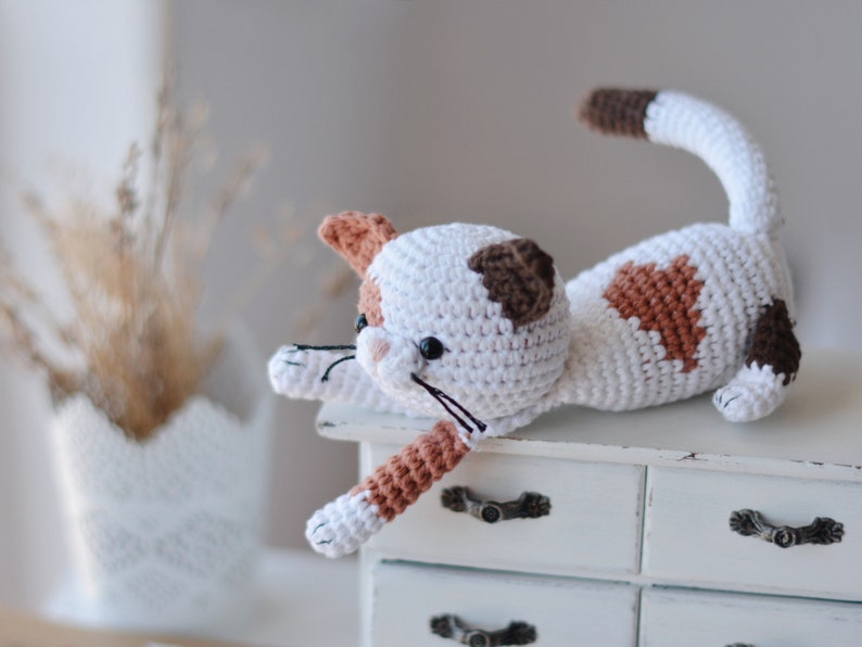 Crochet Calico Cat Pattern, Amigurumi Spotted Kitten Tutorial PDF image 9