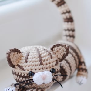 Crochet Tabby Cat Pattern PDF, Brown Red Striped Kitty Crochet Tutorial image 5