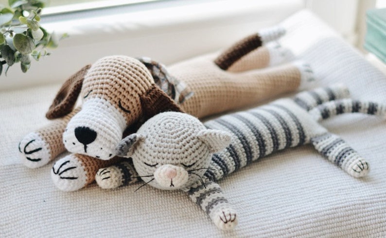 Easy Sleepy Cat Crochet Pattern / Striped Amigurumi Cat Tutorial PDF image 6