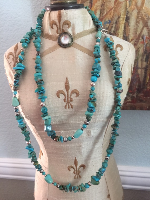 Turquoise beaded necklace