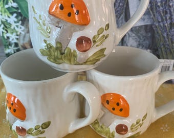 3 Retro Merry Mushroon 70’s coffee mugs