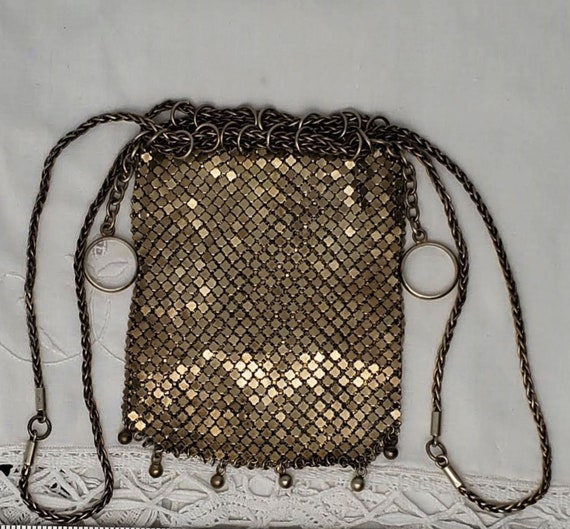 Mesh Coin Purse 1940's lined in satin rhinestone clasp top collectible  display clubbing evening wedding – Carol's True Vintage and Antiques