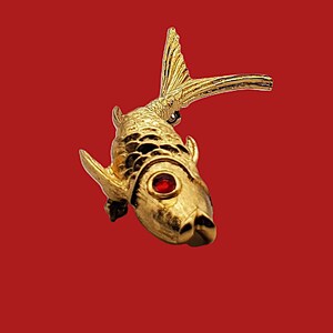 Vintage MONET Koi Fish Lapel Bar Pin Brooch Gold Tone Metal Red Eye Rhinestone