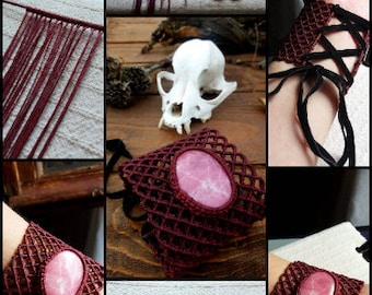 Tutorial de pulseira de macramê, punho de macramê arrastão com padrão cabochão.