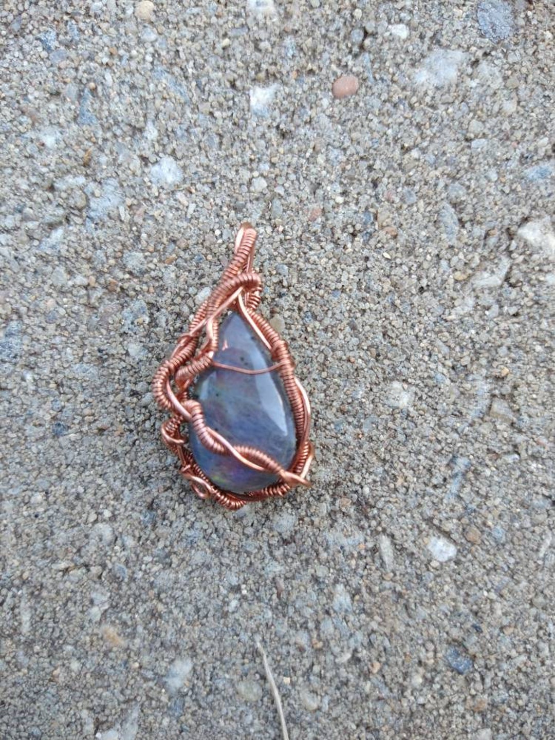 Pendentif En Labradorite Enveloppé De Cuivre - Bijou Artisanal Pierre Naturelle