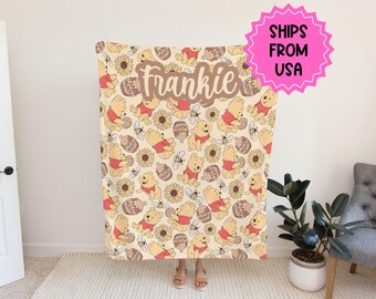 Coperta personalizzata Winnie the Pooh, coperta gialla per neonati Winnie the Pooh, coperta per bambini piccoli, biancheria da letto per bambini, regalo sotto i 100, regalo per baby shower