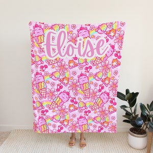 Personalized pink blanket custom kids bedding colorful toddler blanket gift for daughter kidcore dopamine decor kawaii couch throw