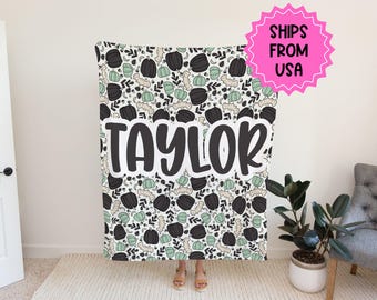 Personalized Halloween Blanket, Halloween gift, pumpkin blanket Halloween throw, Halloween decor fall throw blanket couch autumn blanket