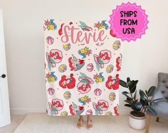 "Personalisierte kleine Meerjungfrau Decke, Name Disney Decke, kleine Meerjungfrau Disney Geschenk, Kleinkind Decke, Disney Reise Zubehör."