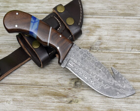 DAMASCUS HUNTING KNIFE, Custom Damascus knife, 10.0" ,Hand forged, Damascus steel Gut Hook Hunting knife, Exotic Rose Wood Handle