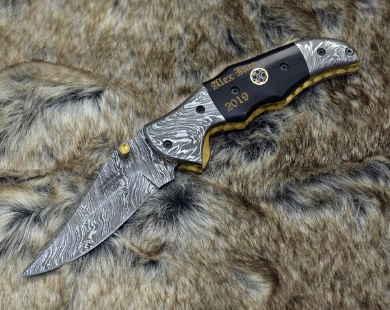 7.25", Damascus knife, Pocket Knife, Custom, Hand Made, Hand Forged, Damascus pocket knife, Horn Handle, Damascus folding knife, personalize