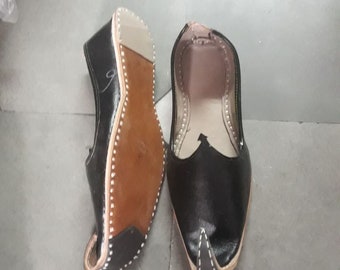 Handcrafted Indian Mojari For men