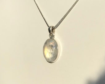 Moonstone Pendant in 925 Sterling Silver