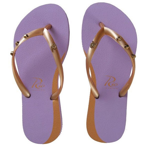 womens purple flip flops