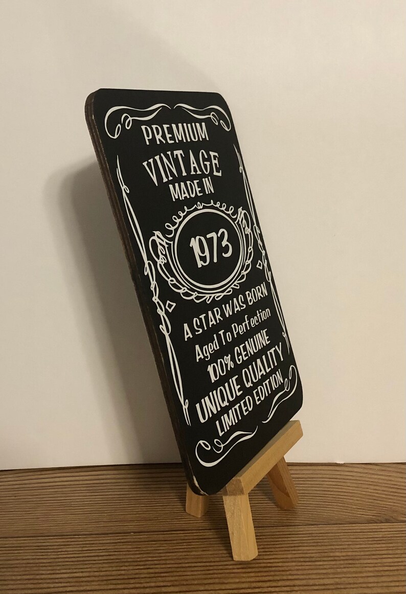 Personalized year sign. Wood, Hand Painted, Vinyl Lettering, Fun man cave sign, fun she shed sign. 6.5"x4.5". bild 4