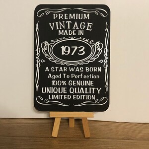 Personalized year sign. Wood, Hand Painted, Vinyl Lettering, Fun man cave sign, fun she shed sign. 6.5"x4.5". bild 2