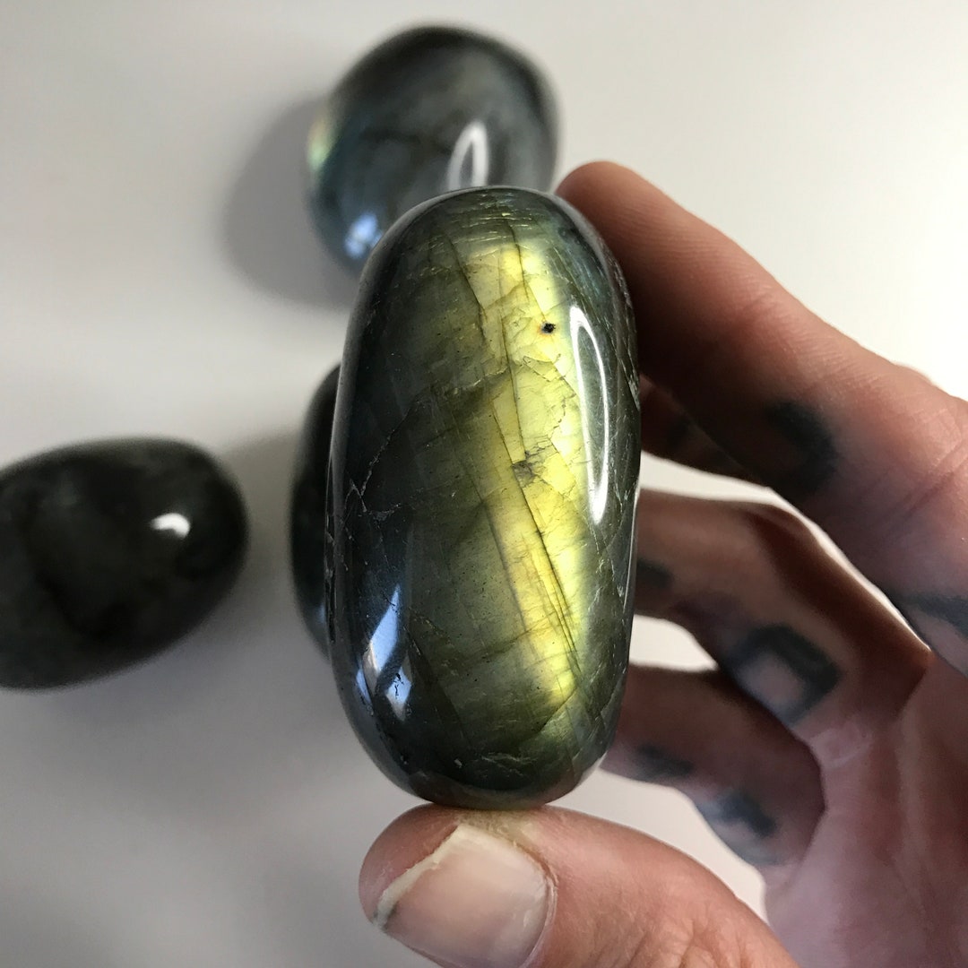 Labdanum Stone 4pc. Labradorite Palm Stones LOT - Etsy