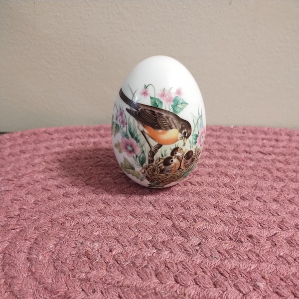 Avon 1987 Porcelain Robin Egg