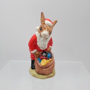 Royal Doulton Vintage Santa Bunnykins Figurine - 1981