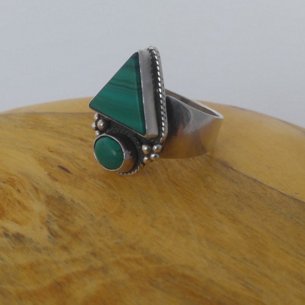 Sterling MALACHITE Ring Vintage Signed SHARON SANDOVAL San Felipe Native Made Ring Size 6.5