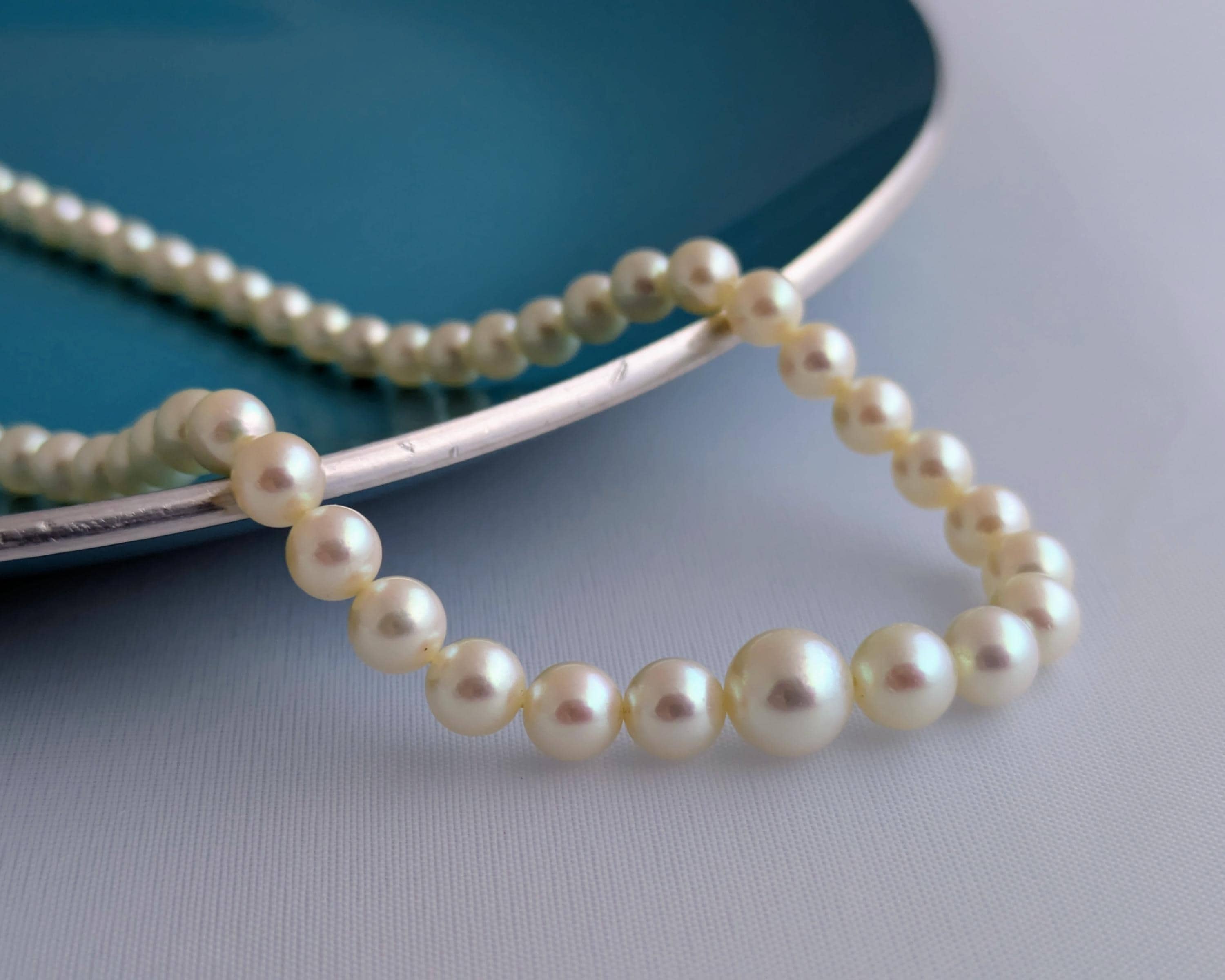 Vintage Mikimoto Akoya Pearl Necklace: 22
