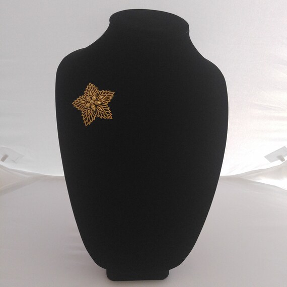 Crown TRIFARI Gold STAR Brooch Vintage Signed Dom… - image 9