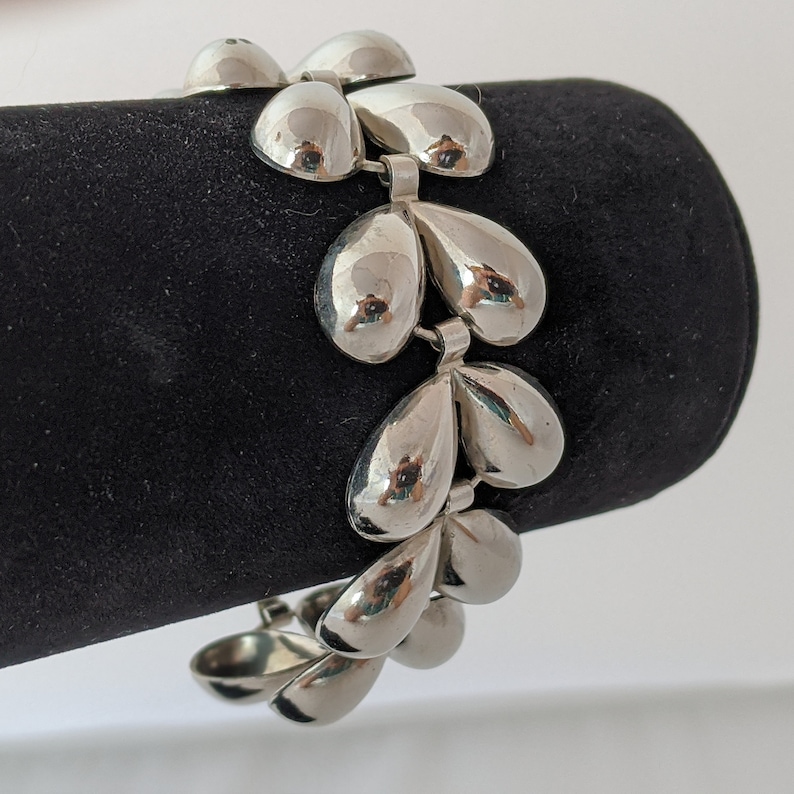 CORO SILVER Tone TEARDROP Link Bracelet Vintage Signed 1950s 7.5