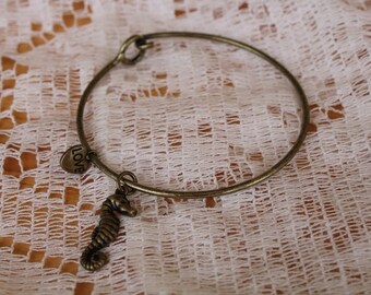 Simple Seahorse Bangle Bracelet