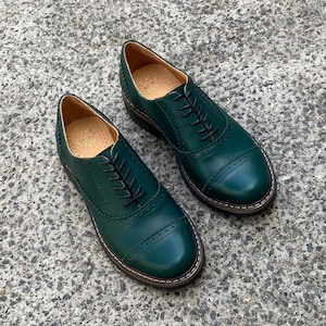 Green leather women oxfords brogue tie shoes, women green brogues