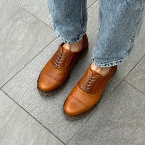 Caramel brown cognac leather women oxfords brogue shoes, women tie oxford shoes