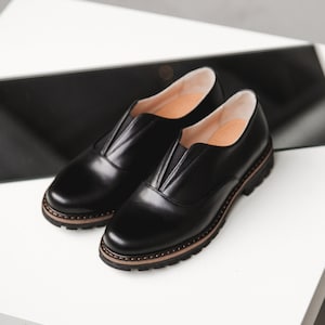 Handmade Black Leather Oxford Loafers: Women&#39;s Derby Shoes