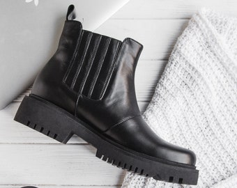 Women black chelsea boots, ankle chelsea boots, chunky boots