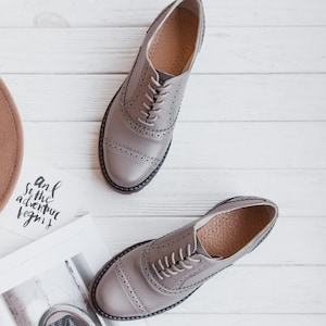 Beige leather women brogue shoes, women tie oxford shoes