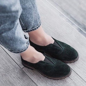 Green suede women oxfords, green handmade shoes, women brogue shoes