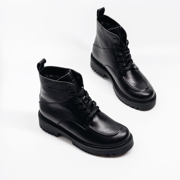Womens Lace up Leather black boots, ankle brutal Boots