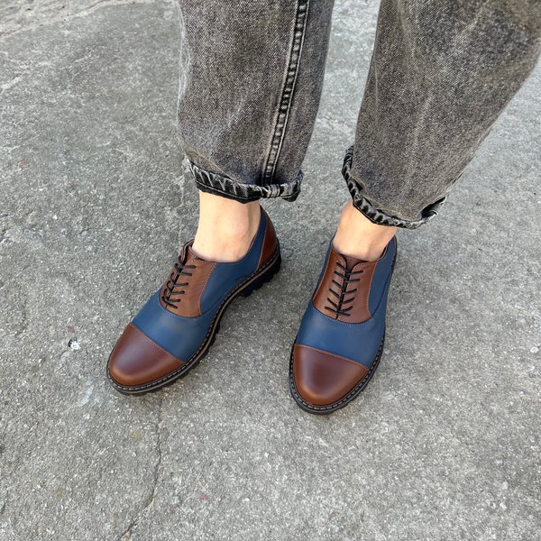 Women blue and brown oxford shoes