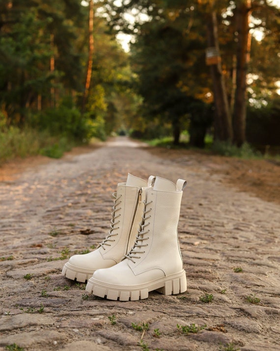 White combat best sale boots women